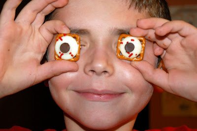 plastic eyeballs for halloween