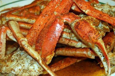 Snow Crab Legs in Garlic Butter Beer Sauce