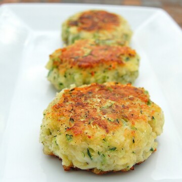 Zucchini Parmesan Cakes - A delicious way to use up all that summer zucchini!