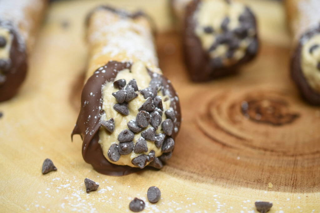 Recipe Chocolate & Peanut Butter Cannoli's