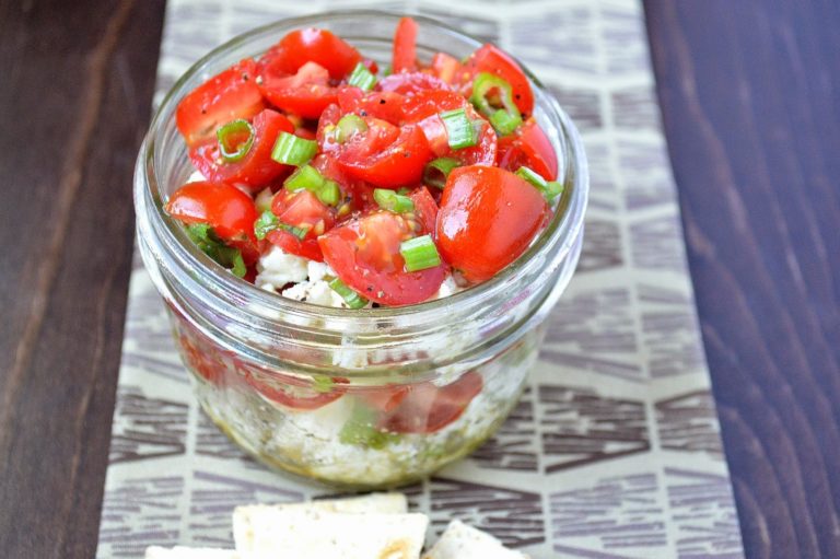 Greek Tomato & Feta Dip / Salad
