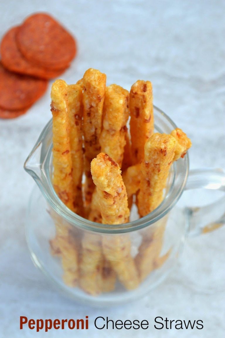 Pepperoni Cheese Straws #PepItUp