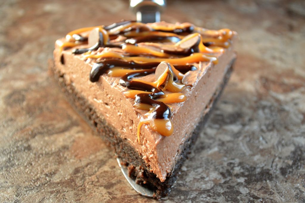 Brownie Bottom No Bake Chocolate Cheesecake