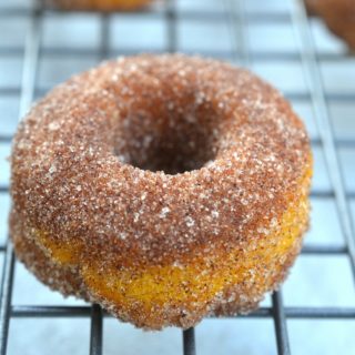 Baked Pumpkin Donuts with Cinnamon & Sugar - Just 20 minutes start to belly!