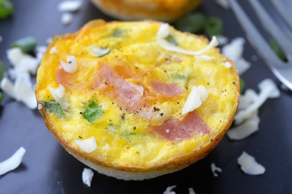 Easy Breakfast Ham & Cheese Egg Muffins Such an quick & delicious breakfast! you can feel good about!