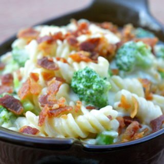 Easy Stovetop Mac & Cheese with Bacon & Brocolli