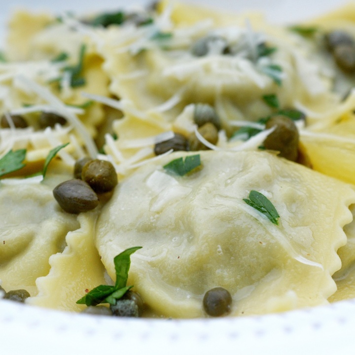 Spinach & Cheese Ravioli with Francaise Sauce