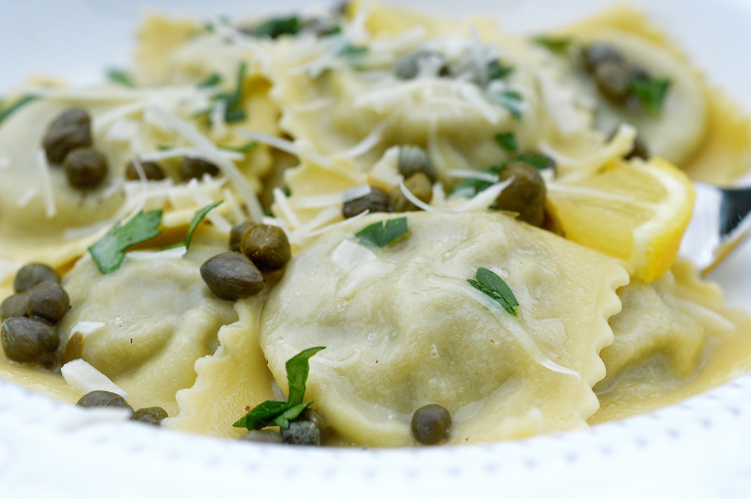 Spinach & Cheese Ravioli with Francaise Sauce