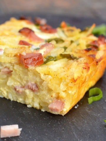 Use up your leftover ham and make this Ham & Cheese Hash Brown Bake