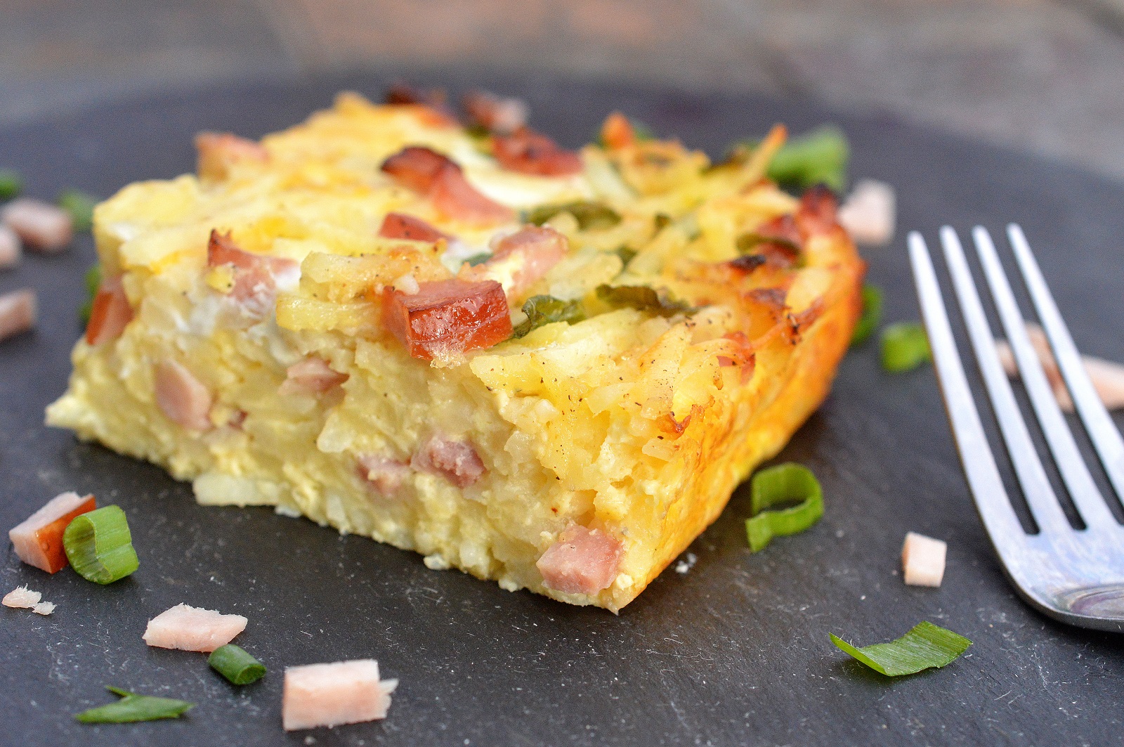 Use up your leftover ham and make this Ham & Cheese Hash Brown Bake