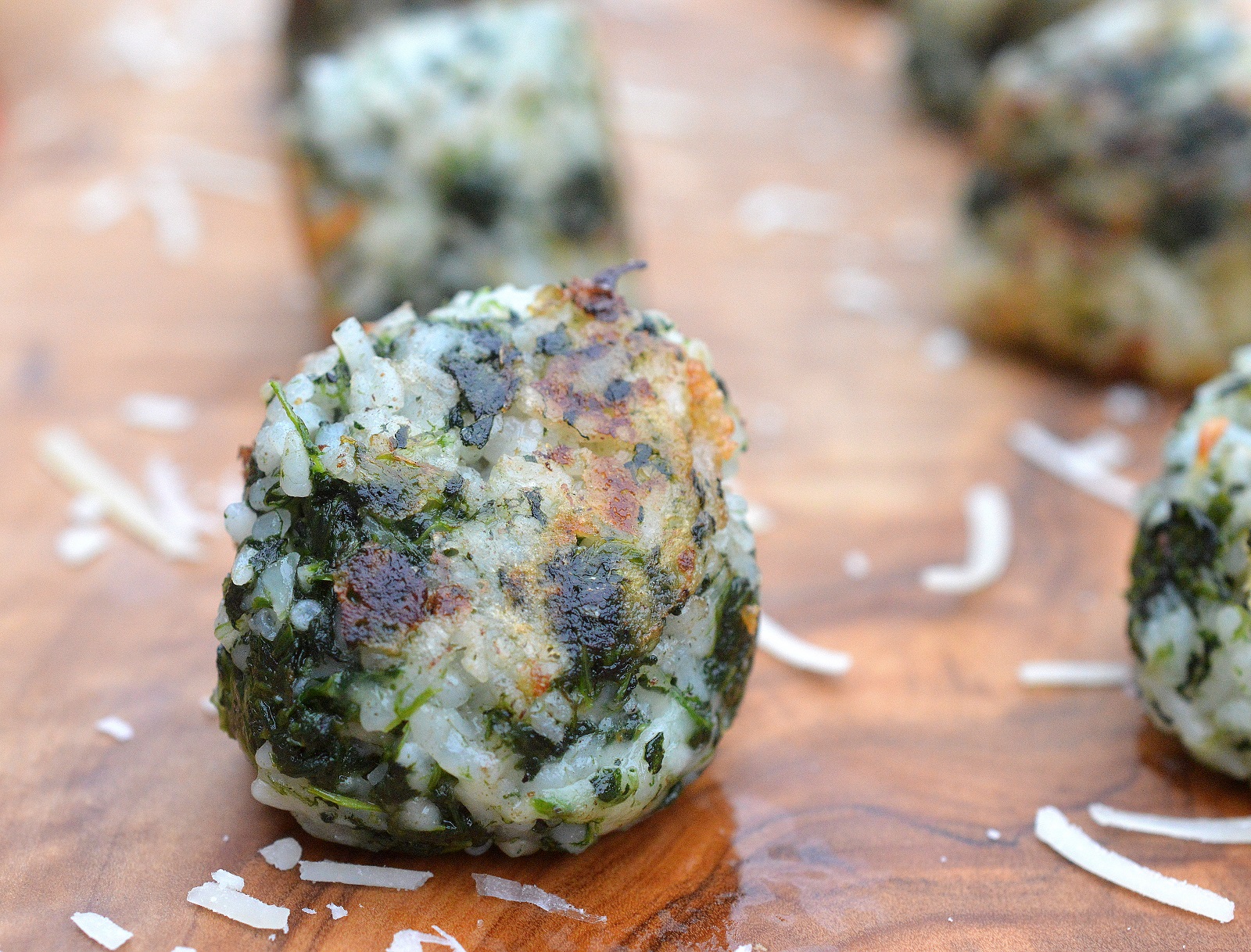 Easy to make Glute Free Spinach Balls recipe are cheesy, delicious and kid friendly!