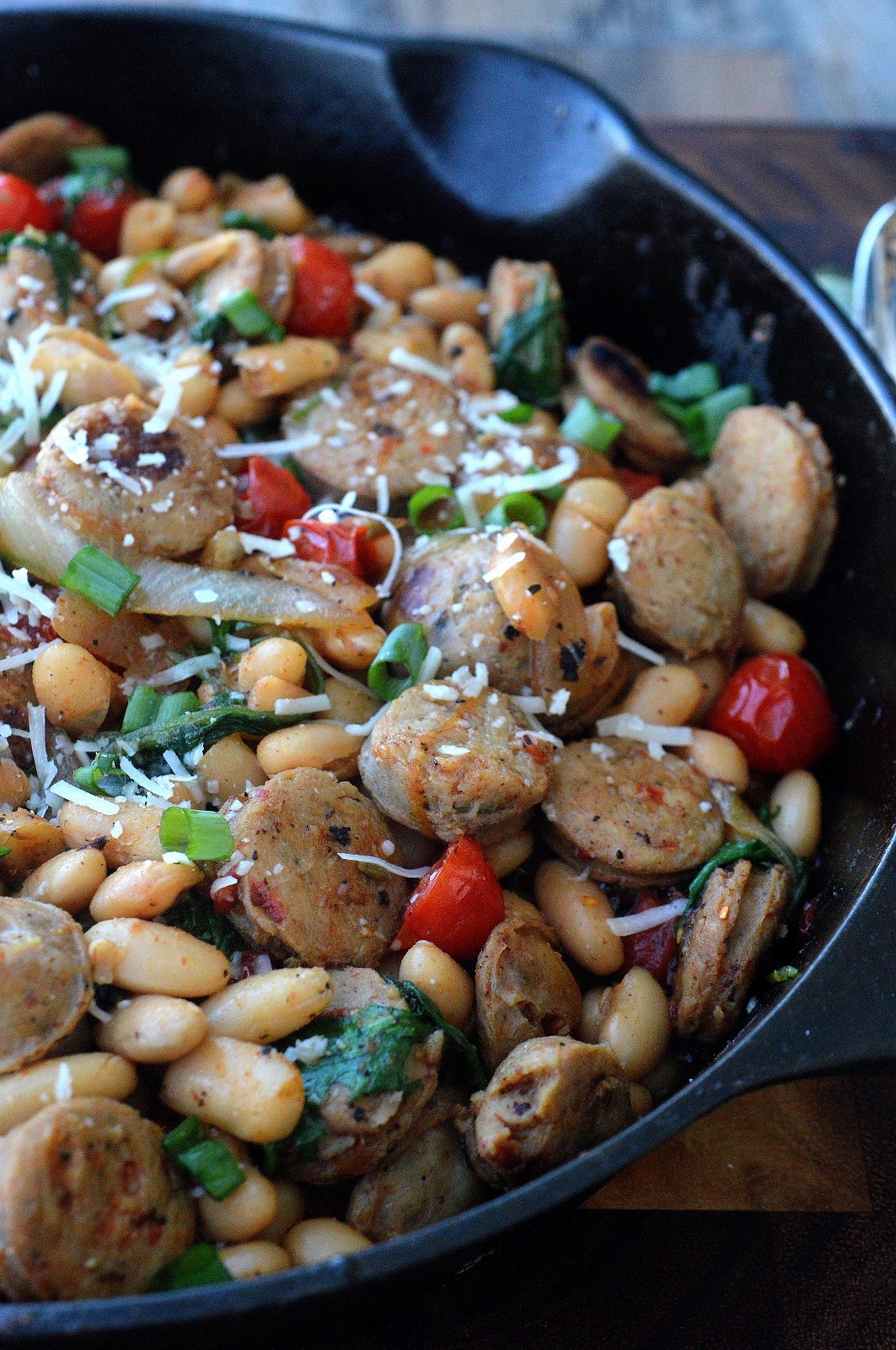 One Pot Chicken Sausage, Beans & Kale! Healthy, delicious and on the table in under 30 minutes!