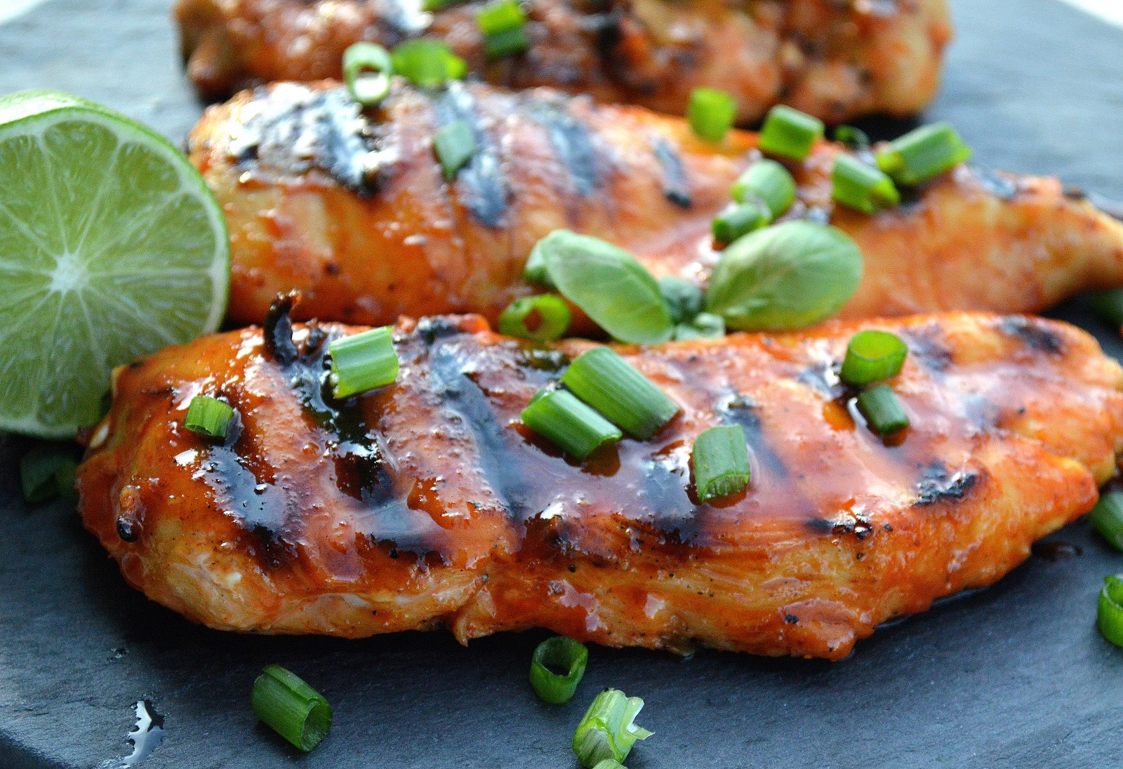 Sriracha Chicken Recipe - Great to grill and an easy weeknight meal!