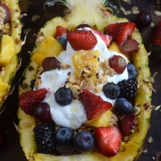 The BEST Breakfast I ever had! An over the top Yogurt & Granola Stuffed Pineapple