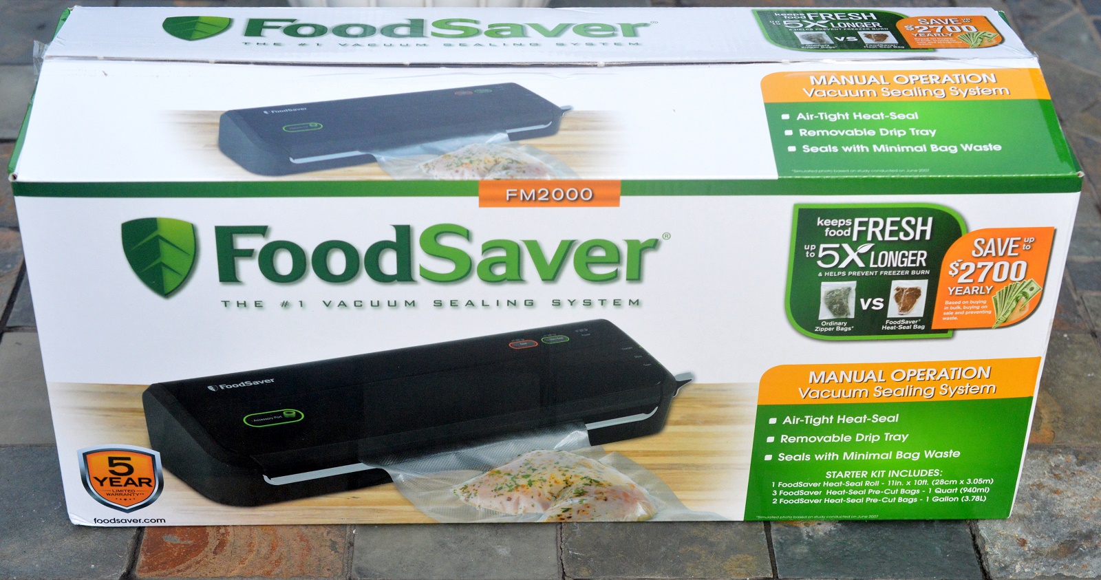 FoodSaver FM2000 Vacuum Sealer Starter System with Bags