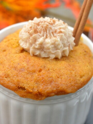 Pumpkin Mug Cake Easy and satisfying dessert for 1!