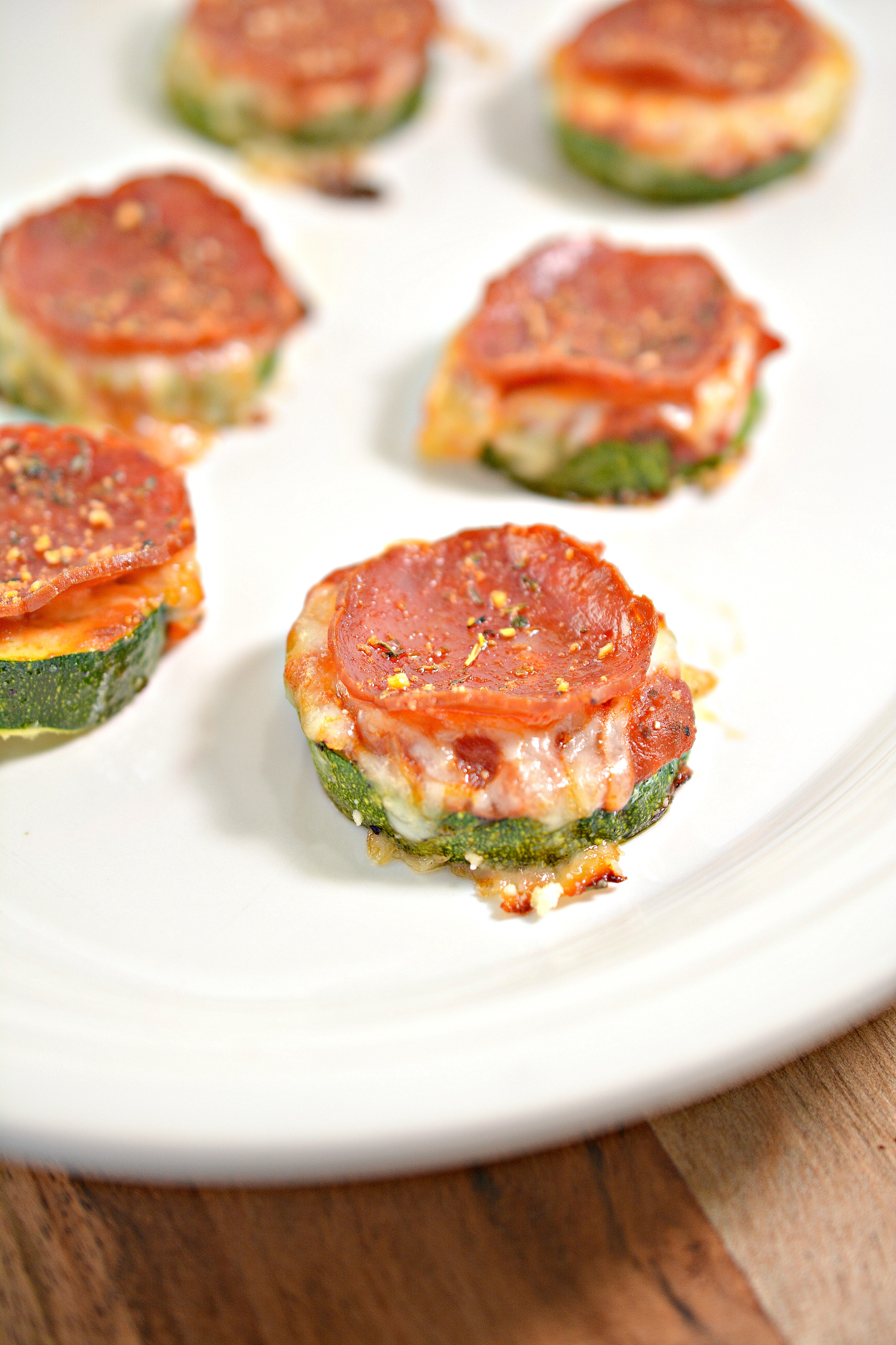 Zucchini Pepperoni Pizza Bites recipe taste so good! A delicious low carb pizza bite!