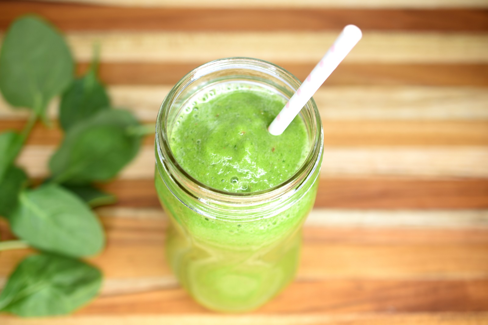 Favorite 4 Ingredient Green Smoothie recipe. Make in minutes and so refreshing and good for you too!