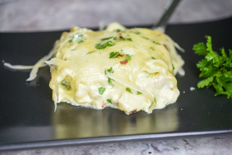 Chicken Alfredo Lasagna Roll Ups