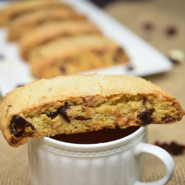 White Chocolate Cranberry Biscotti