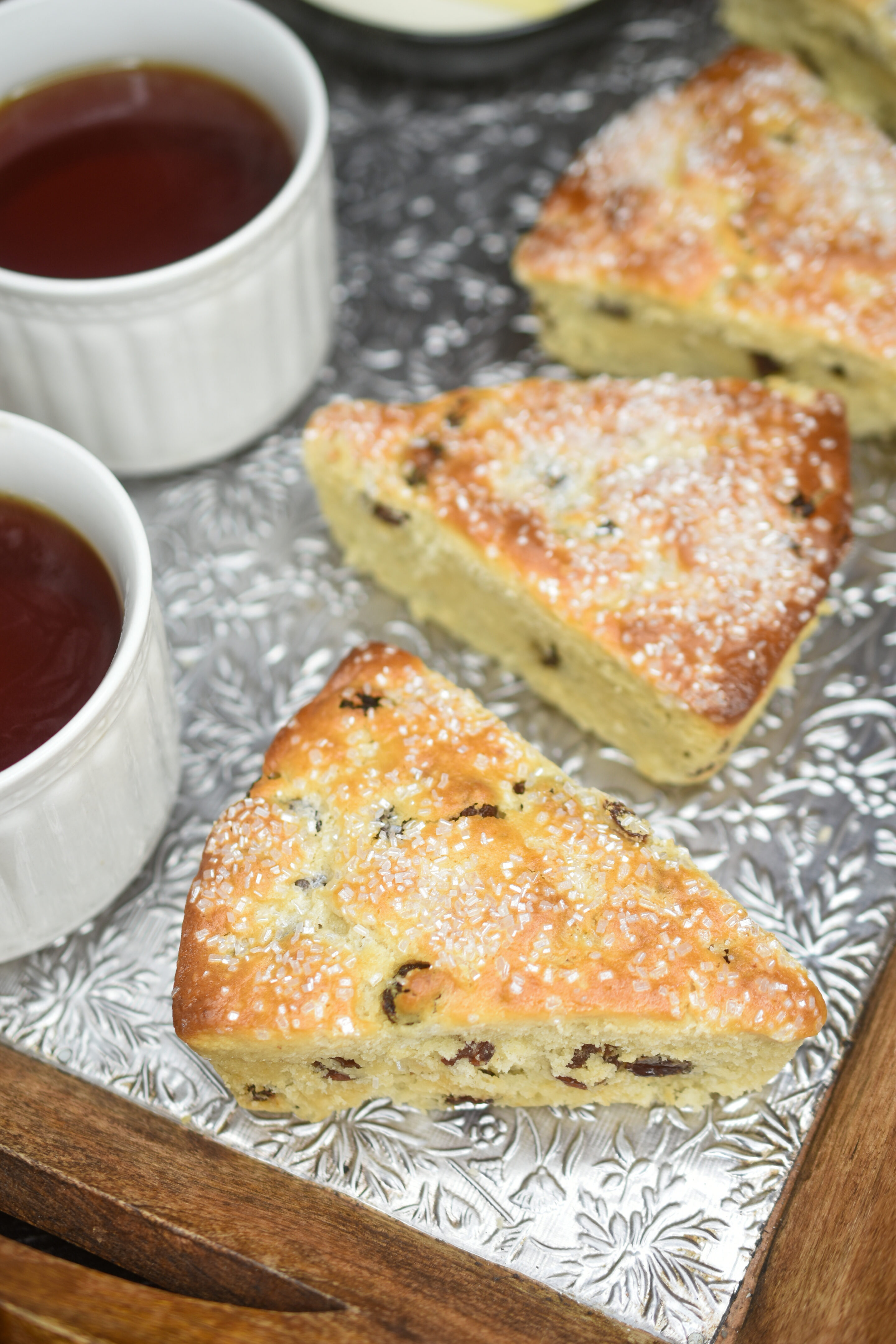 Irish Soda Bread Raisin Scones with tea