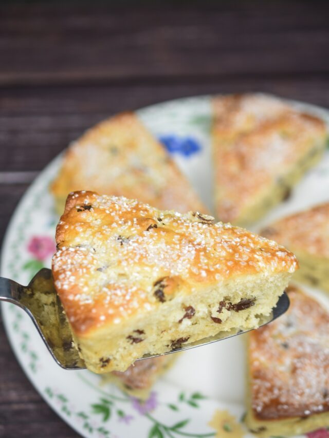 Irish Raisin Scones Souffle Bombay
