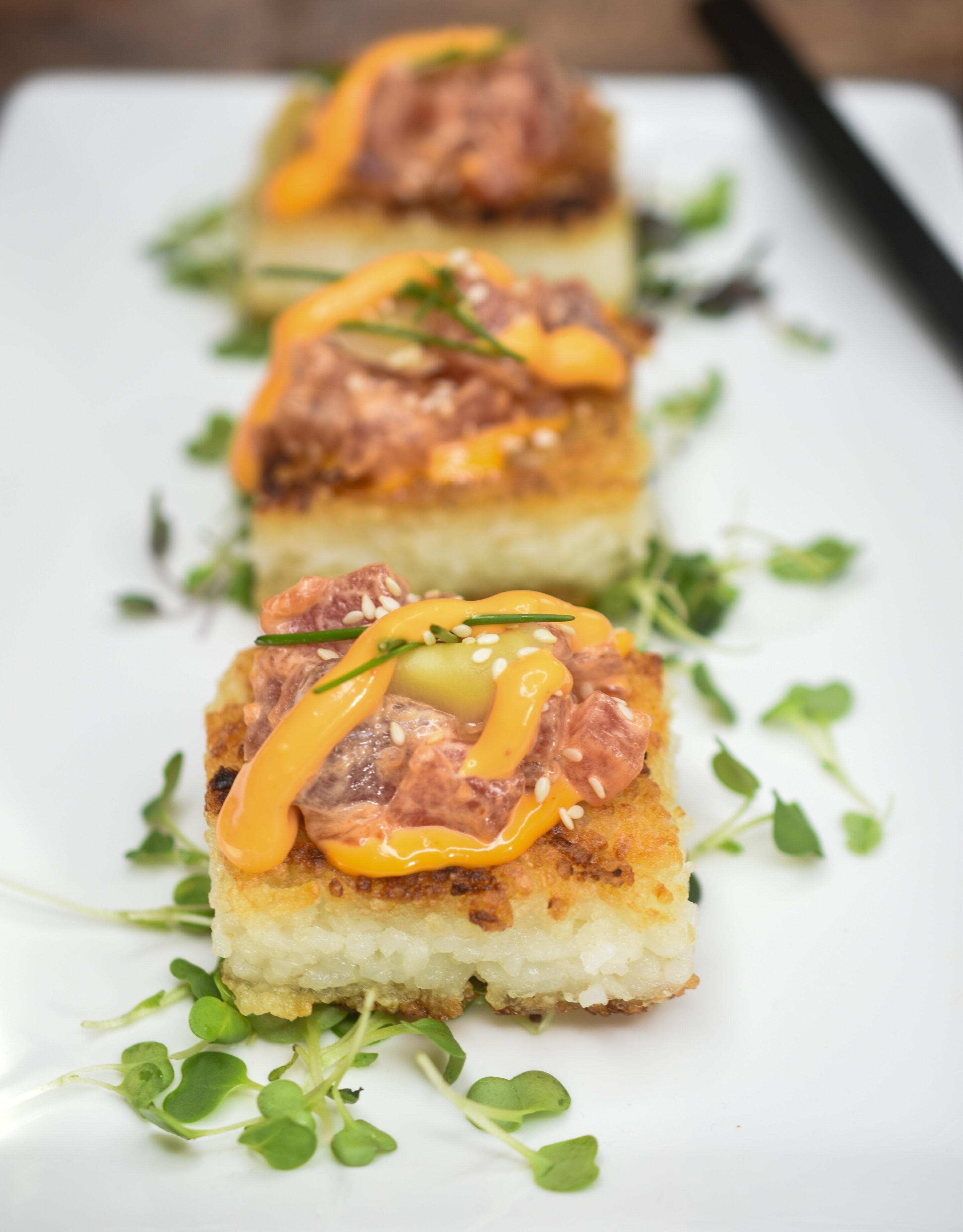 Crispy Rice with Spicy Tuna such a tasty appetizer. Inspired by the Cheesecake Spicy Tuna appetizer
