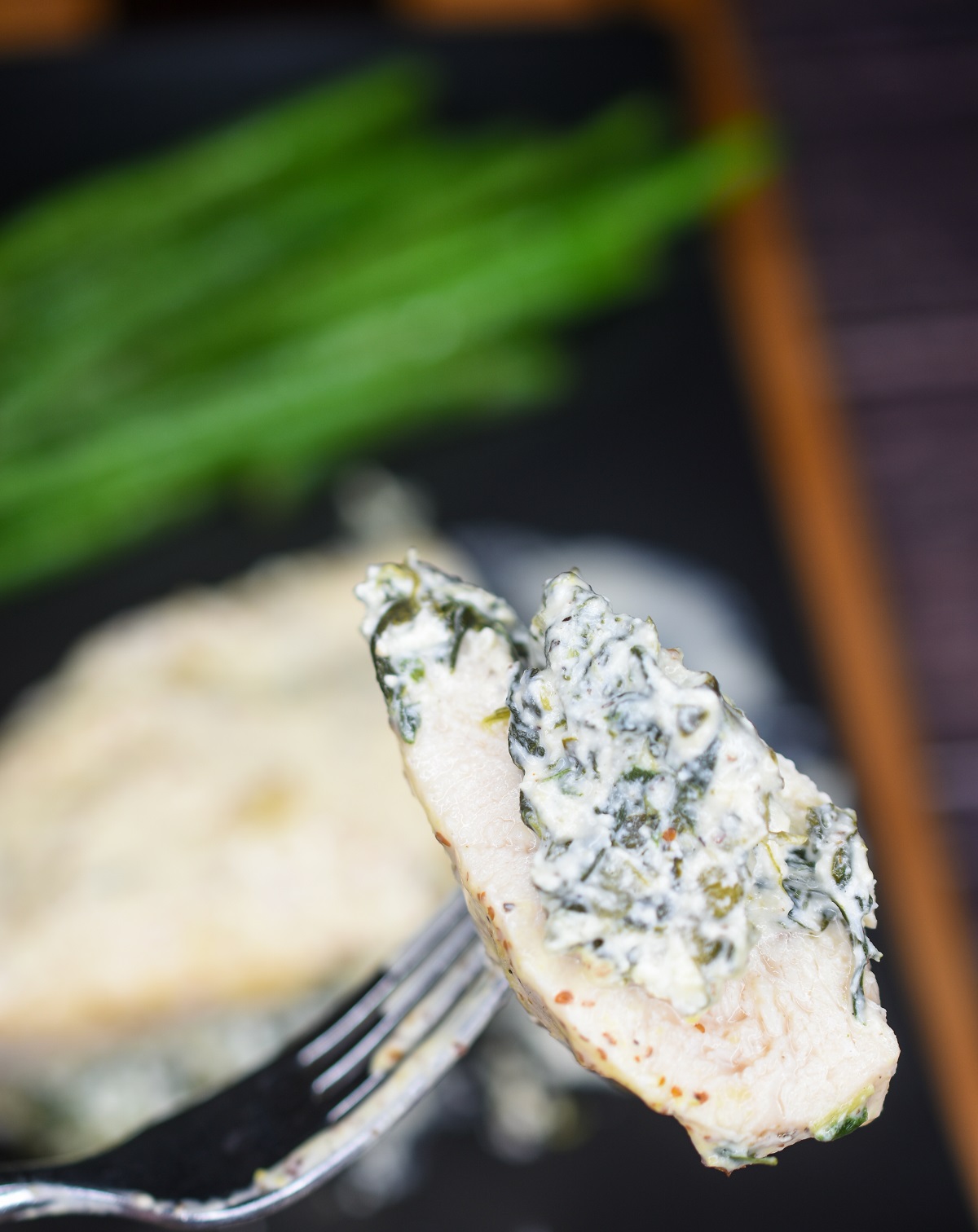 Cream Cheese and Spinach Stuffed Chicken Breasts 