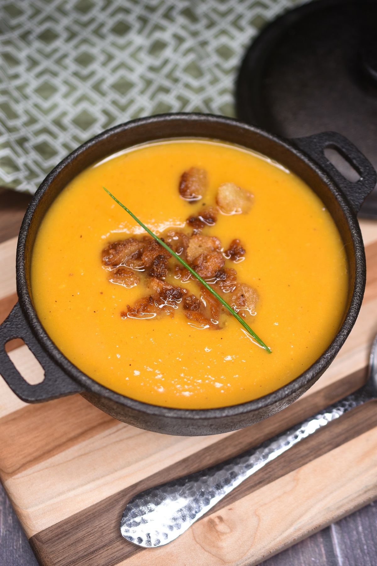 Vegetarian Sweet Potato Soup Recipe with Spiced Crouton Crumble
