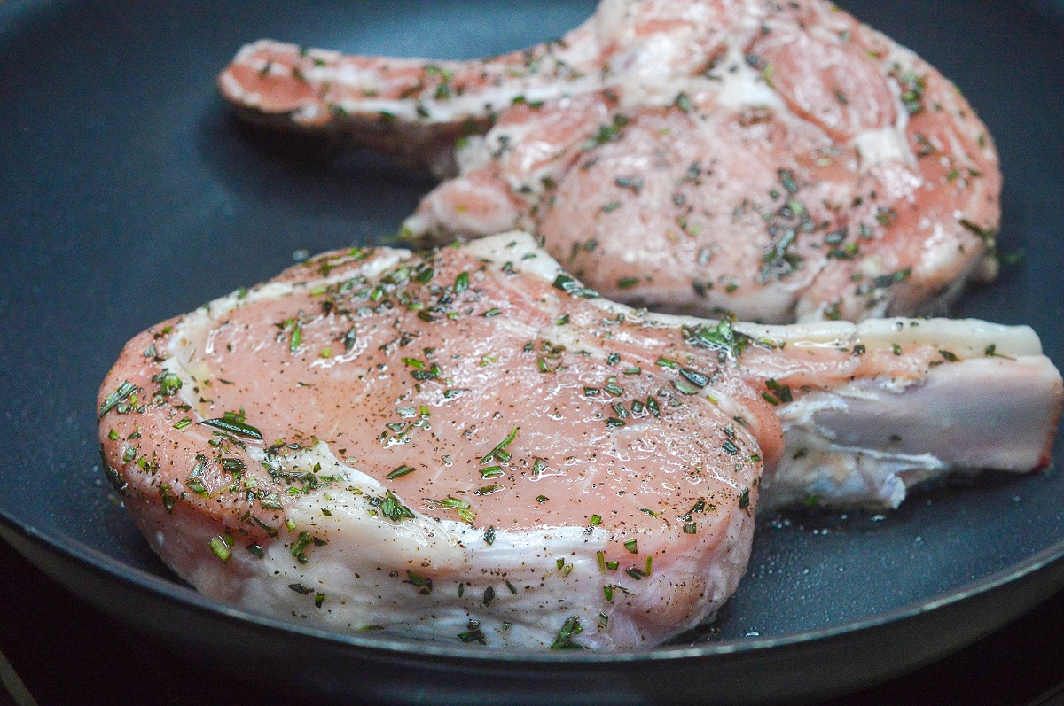 Delicious Pan Fried Veal Chops in a White Wine Sauce. How to cook veal chops.