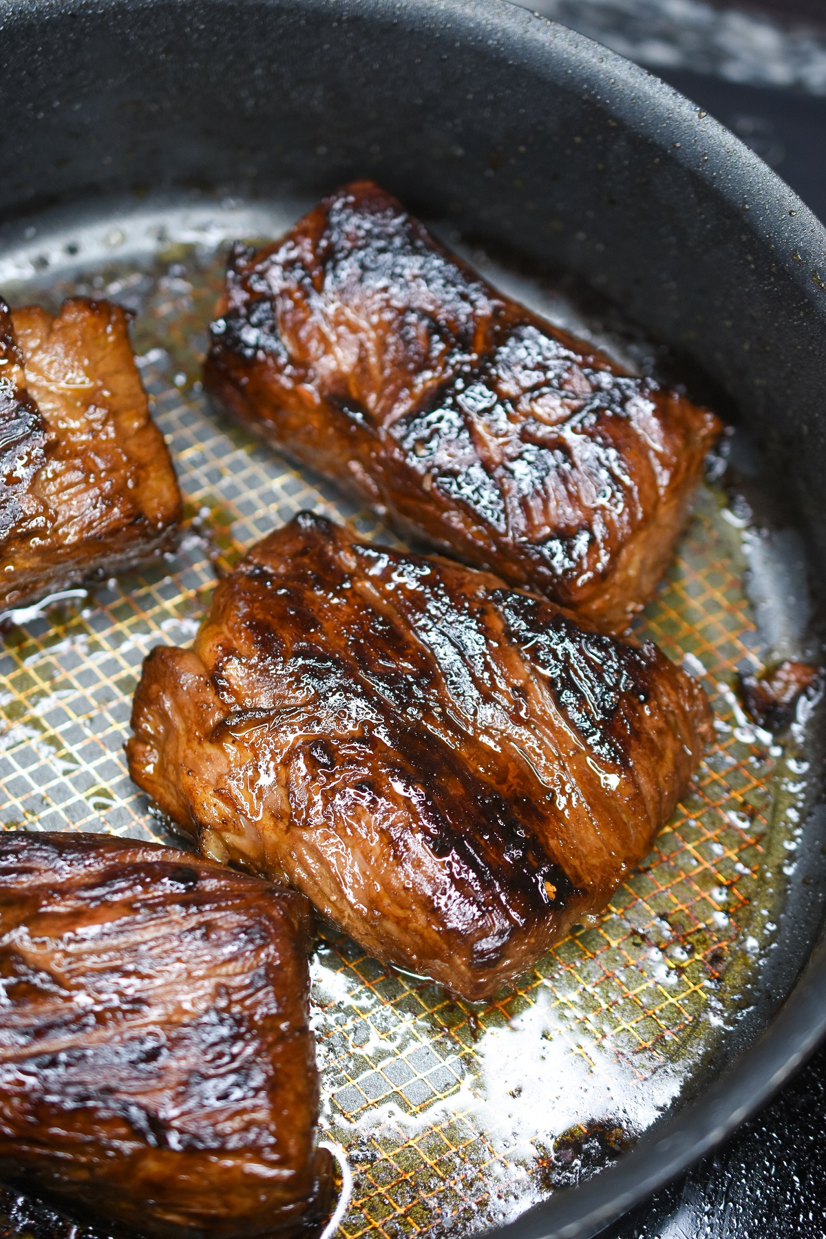 Bavette Steak also known as Bavette de Boeuf (in France) is a rich, beefy cut of steak prized for its flavor, ease of cooking and lower price.